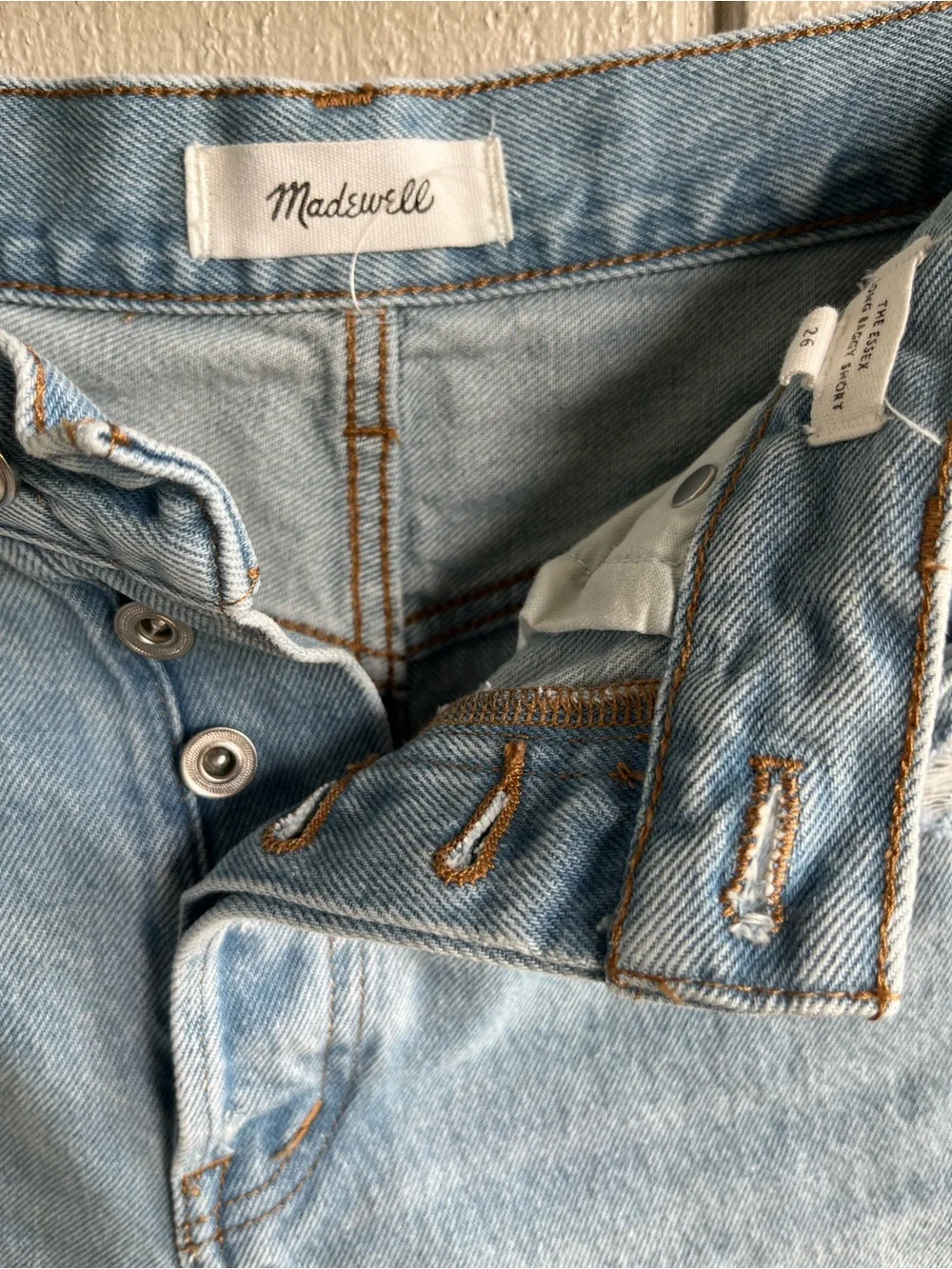 Madewell The Essex Long Baggy Short in Light Wash Size 26